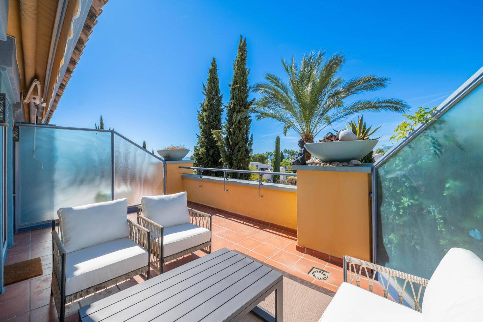 Acogedor Atico Con Vistas Al Mar En Bahia De Apartemen